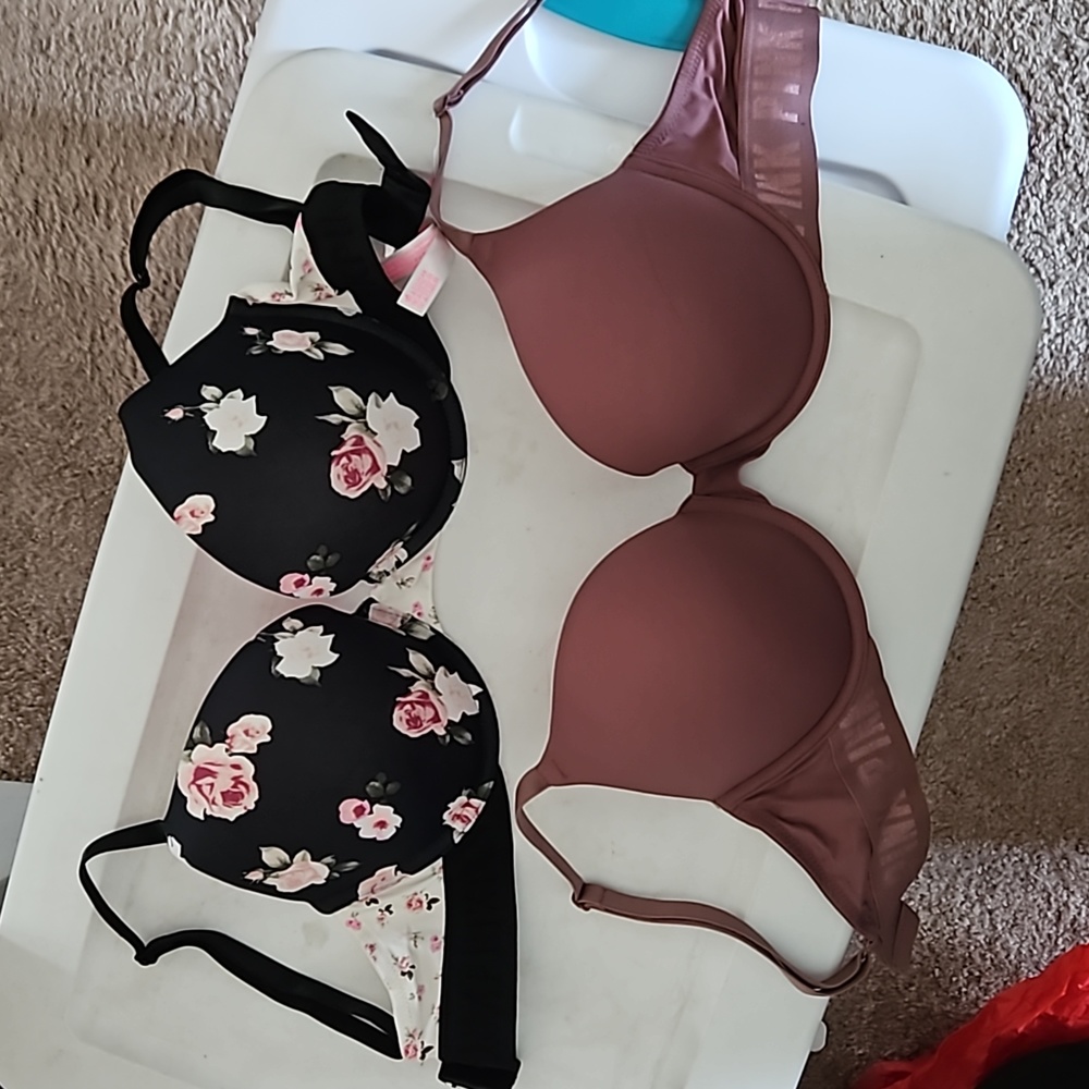 2 bras